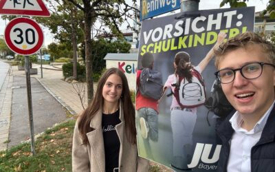 Sicher in die Schule: Junge Union Kelheim plakatiert zum Schulstart